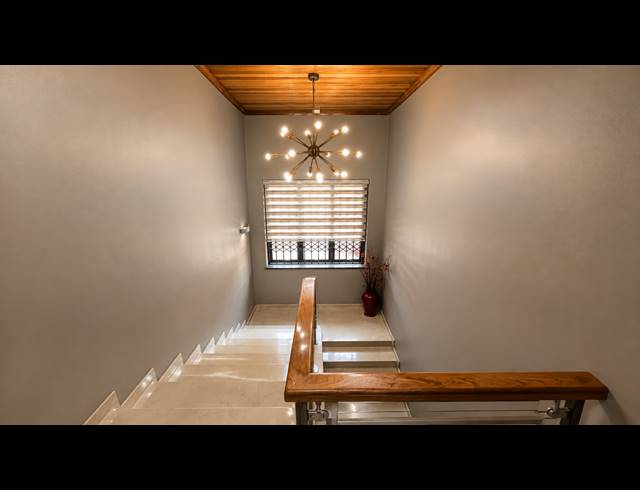 5 BEDROOM HOUSE FOR SALE IN LENASIA